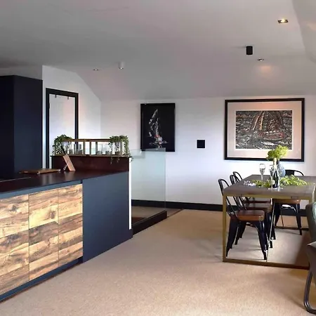 Stunning Waterfront Apartment With Spectacular Views & Parking At 'Captains Loft' Falmouth Exterior photo