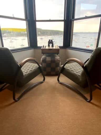 Holiday home Stunning Waterfront With Spectacular Views & Parking At 'captains Loft' *
